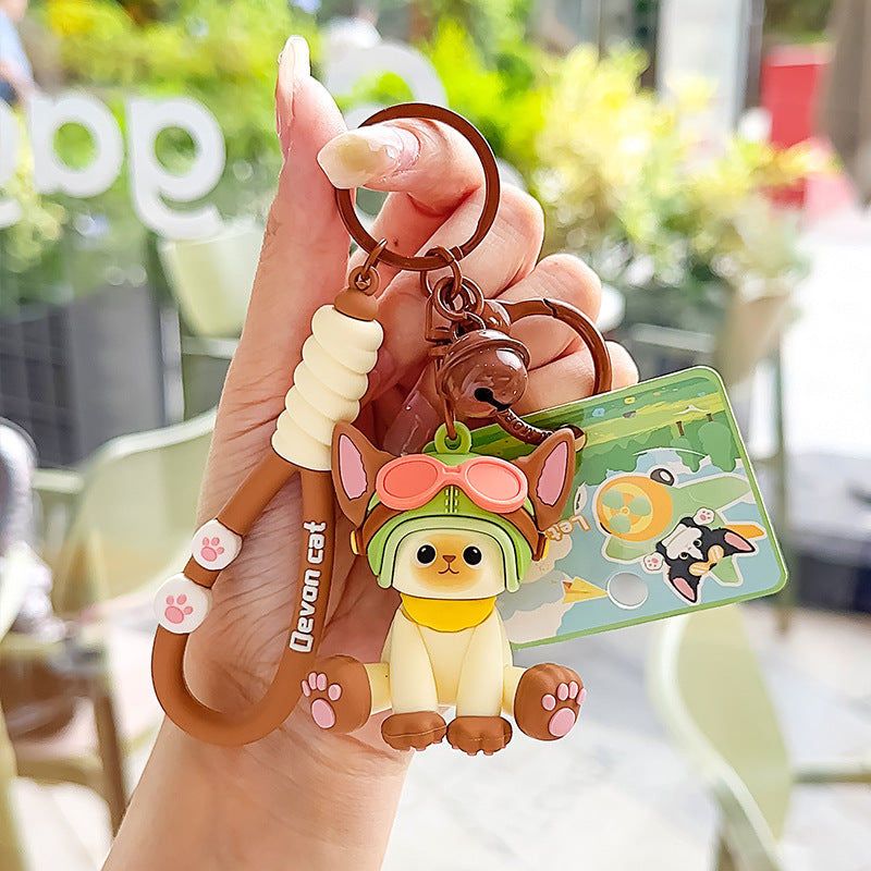 Wholesale Pilot cartoon keychain pendant trendy car keychain